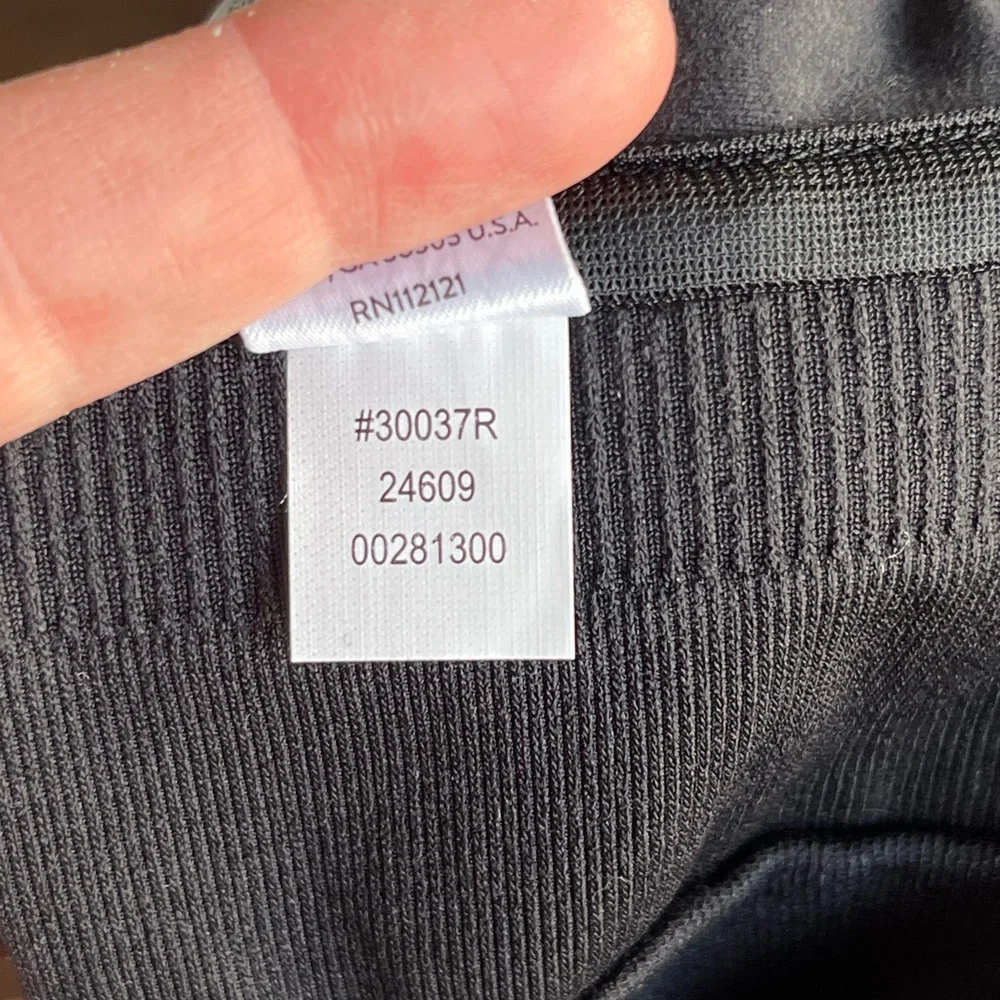 Spanx wireless bra black NWT medium - Picture 11 of 13